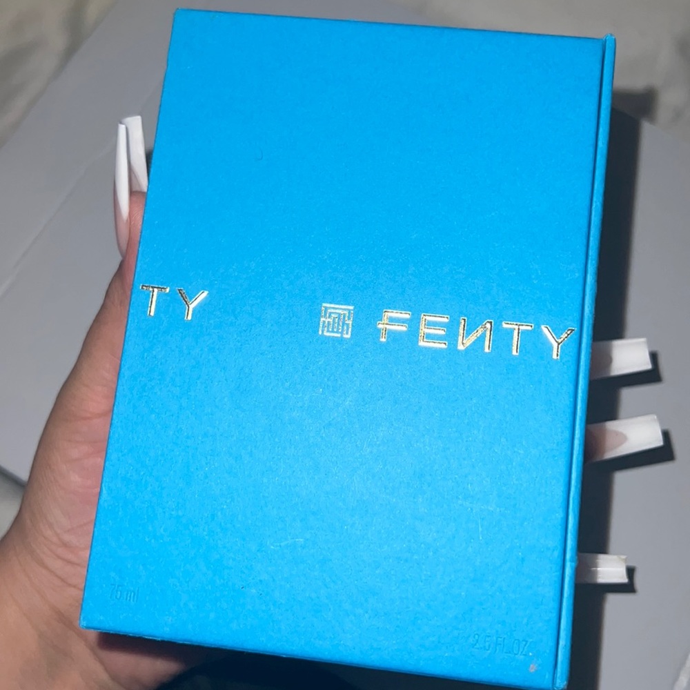 Rihanna fenty perfume